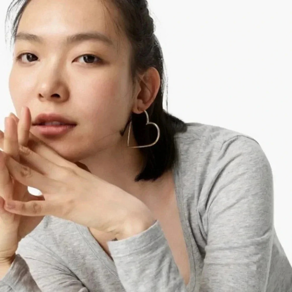 J.Crew Silver Heart Hoop Earrings‎ Y2K Minimalist NWT Statement Jewelry Capsule - Picture 1 of 5
